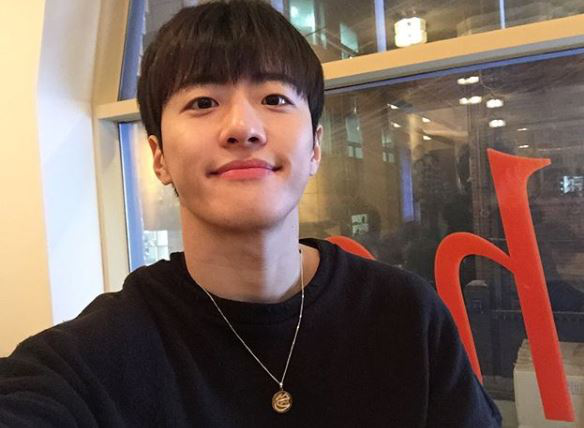 A photo of Feeldog from his Instagram account @fxxldoggssy.