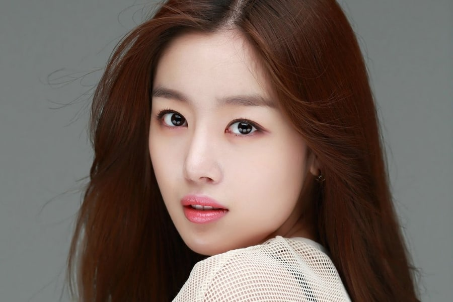 Sunhwa Signs with KeyEast