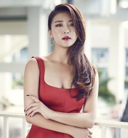 Ha Ji Won