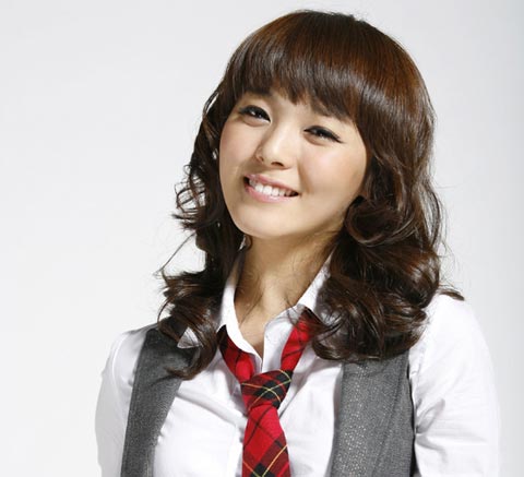 Sunye Min - Age, Family, Bio