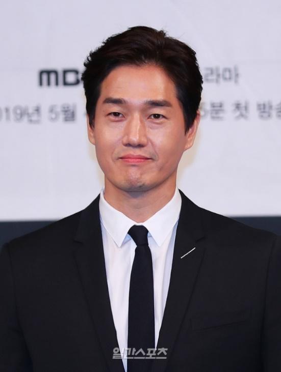 Yoo Ji-tae